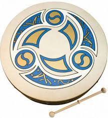 Waltons 18inch Bodhran Trinity Design 18inch bodhran pack with cover, beater and tutor DVD. Single strut