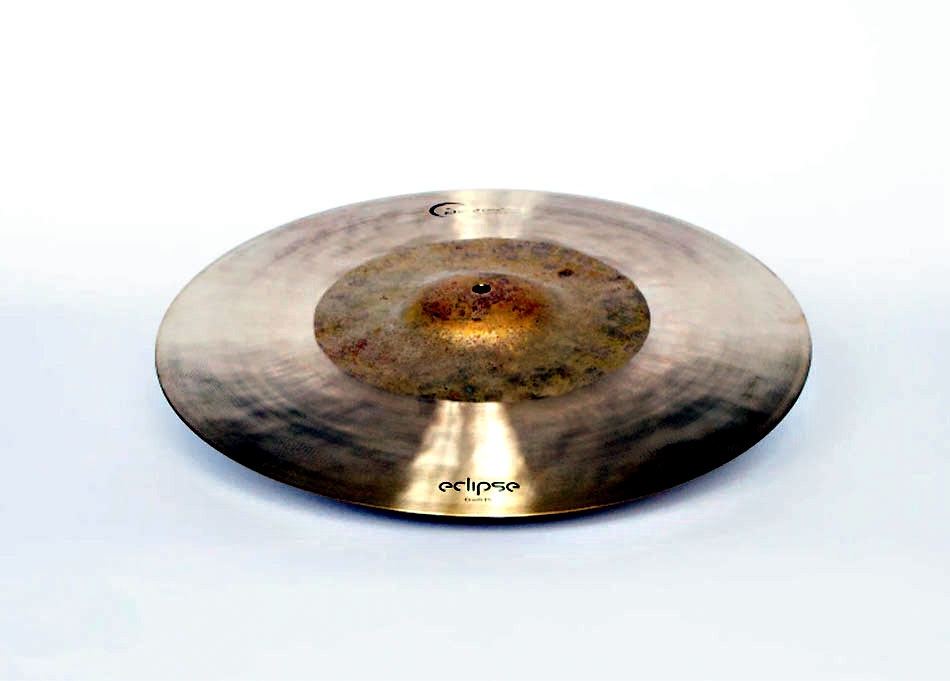 Dream ECLPCR19 Eclipse Crash Cymbal 19inch Hand hammered B20 bronze. Half lathed for true dual zone playing