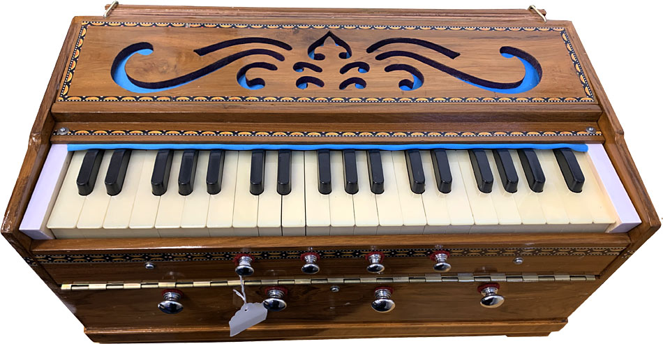 Atlas AT-HM-2 3 Octave Harmonium Range is C to D. 4 drones and 2 voices. Brass reeded