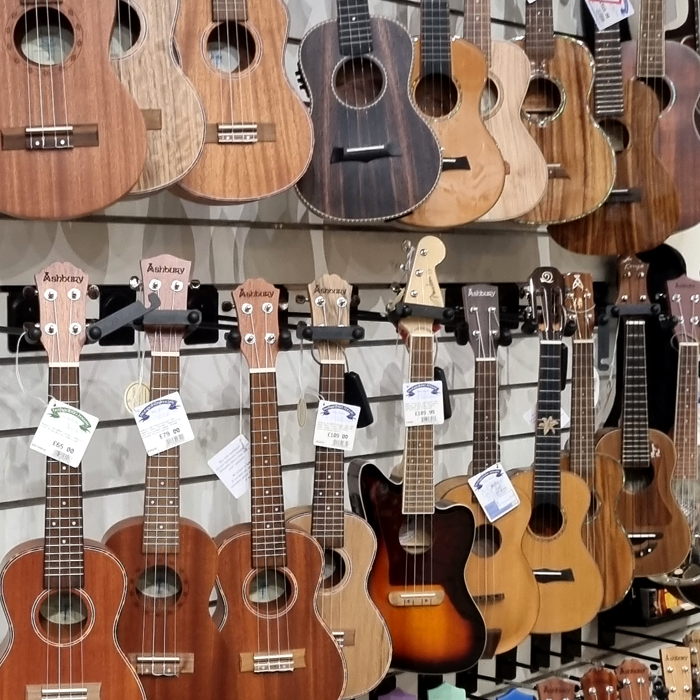 Guitarrita / Guitaleles Guitarrita / Guitaleles